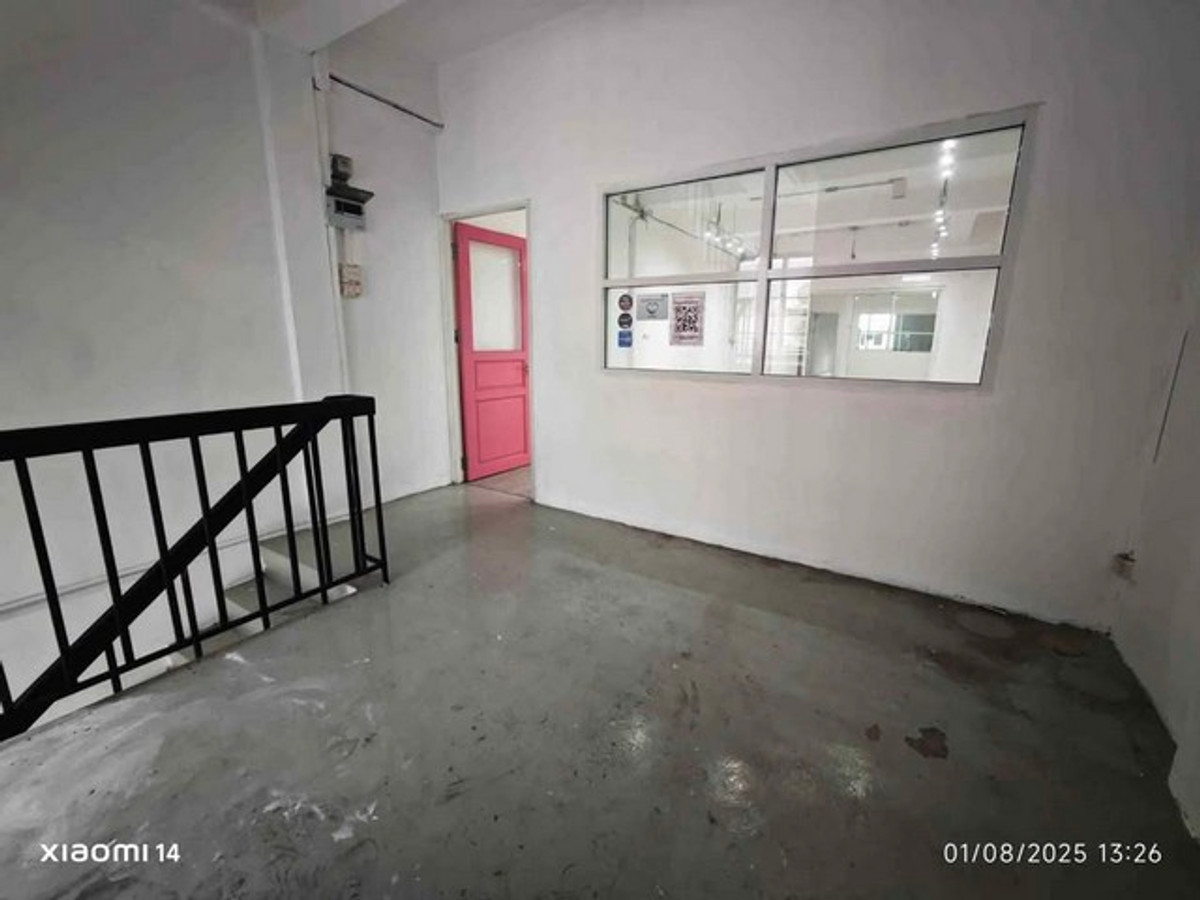 ให้เช่าอาคารพาณิชย์พระราม 3 สาธุประดิษฐ์ : HR3297ให้เช่าตึกแถวทำเลทอง พระราม 3 ตรงข้าม Central พระราม 3 ติดถนนนนทรี ใกล้คอนโด The Trust Residence ทำเลค้าขายที่เห็นชัดที่สุดในย่าน