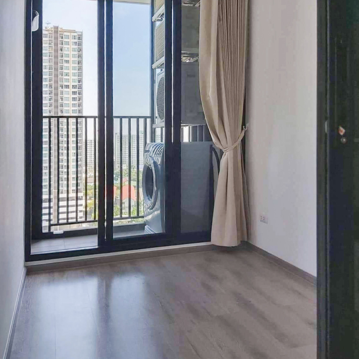 For SaleCondoOnnut, Udomsuk : Corner room, condo for sale, KnightsBridge Prime Onnut, 1 bedroom, 31.62 sq m, 36th floor, high view, near BTS On Nut, price 4.99 million baht.
