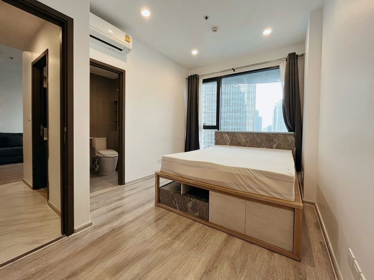 For SaleCondoRama9, Petchburi, RCA : ⭐️ Hot Deal 🔥 Condo For Sale  Ideo Mobi Asoke / Fully furnished 1 Bedroom 1 Bath at the heart of Bangkok thb. Easily to travel around by BTS, MRT and Airport Link and Srinakharinwirot University ONLY 5.79 MB