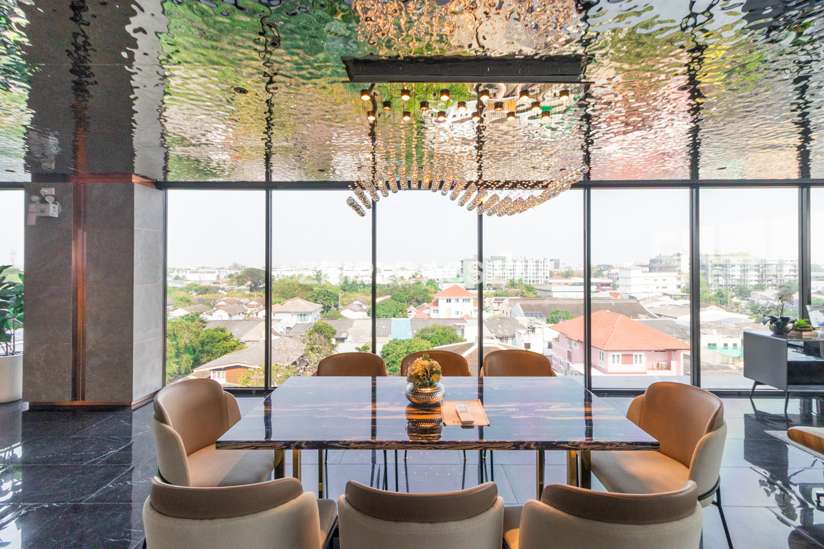 For SaleCondoOnnut, Udomsuk : Line ID: @zimple_asset 🌟 Brand-new unit for sale at ESQUE Sukhumvit 101/1 with furniture, starting from 24–25 sqm. Special price starting from 2.5x MB. Add Line now to receive exclusive discounts and special gifts! 🎉