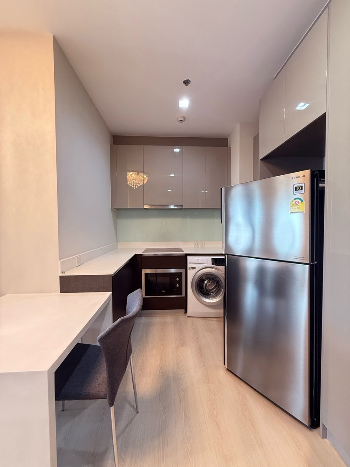 For SaleCondoSapankwai,Jatujak : For sale: The signature by urbano 2 bed 1 bath, newly renovated room, high floor Tel.098-9655699