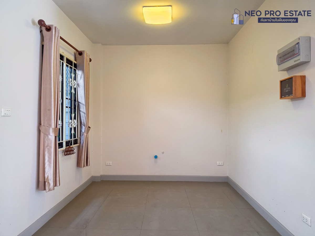 ขายทาวน์โฮมขอนแก่น : ทาวน์เฮาส์  หน้ากว้าง 5.8 ม. 3นอน 3น้ำ ห่างถ.มิตรภาพ 400 ม. ใกล้มข. - รพ.ศรีนครินทร์ 