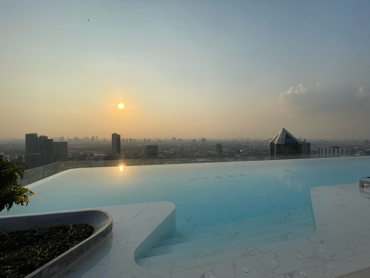 For RentCondoKasetsart, Ratchayothin : For rent: Knightsbride Space Ratchayothin, 32nd floor, city view, next to Bts Phahonyothin 24, walk into the condo ✨🚆