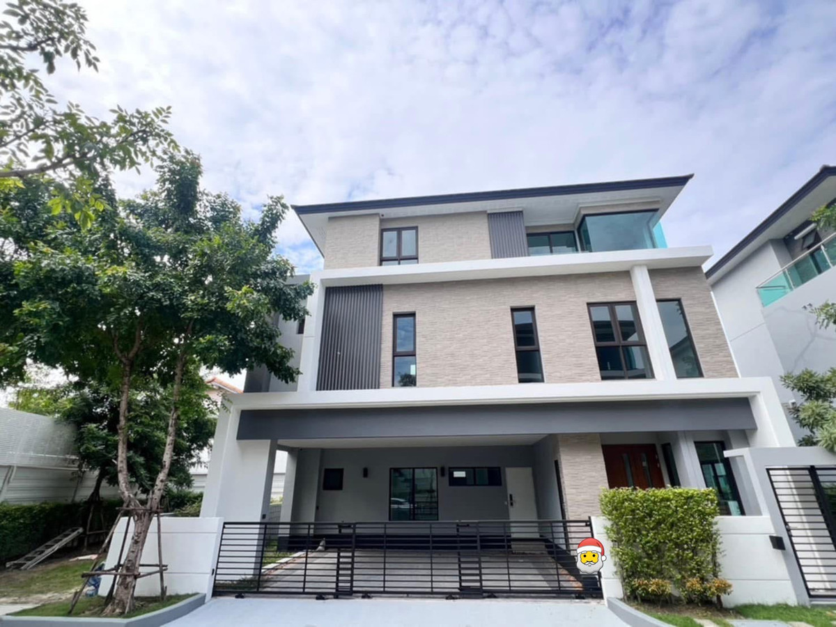 For RentHouseLadprao101, Happy Land, The Mall Bang Kapi : 🏡 Luxury House for rent, 3-story detached house, The City Ekkamai - Lat Phrao, 4 bedrooms, 5 bathrooms, new house, never lived in, Town in Town location, quiet, private 💰 Rental price 150,000 baht / month.