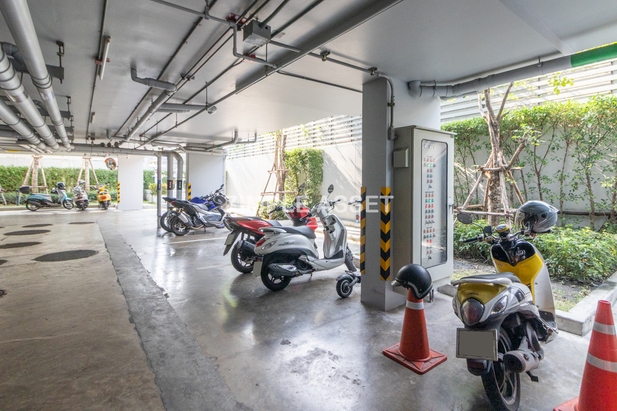 For SaleCondoOnnut, Udomsuk : Line ID: @zimple_asset 🌟 Brand-new unit for sale at ESQUE Sukhumvit 101/1 with furniture, starting from 24–25 sqm. Special price starting from 2.5x MB. Add Line now to receive exclusive discounts and special gifts! 🎉