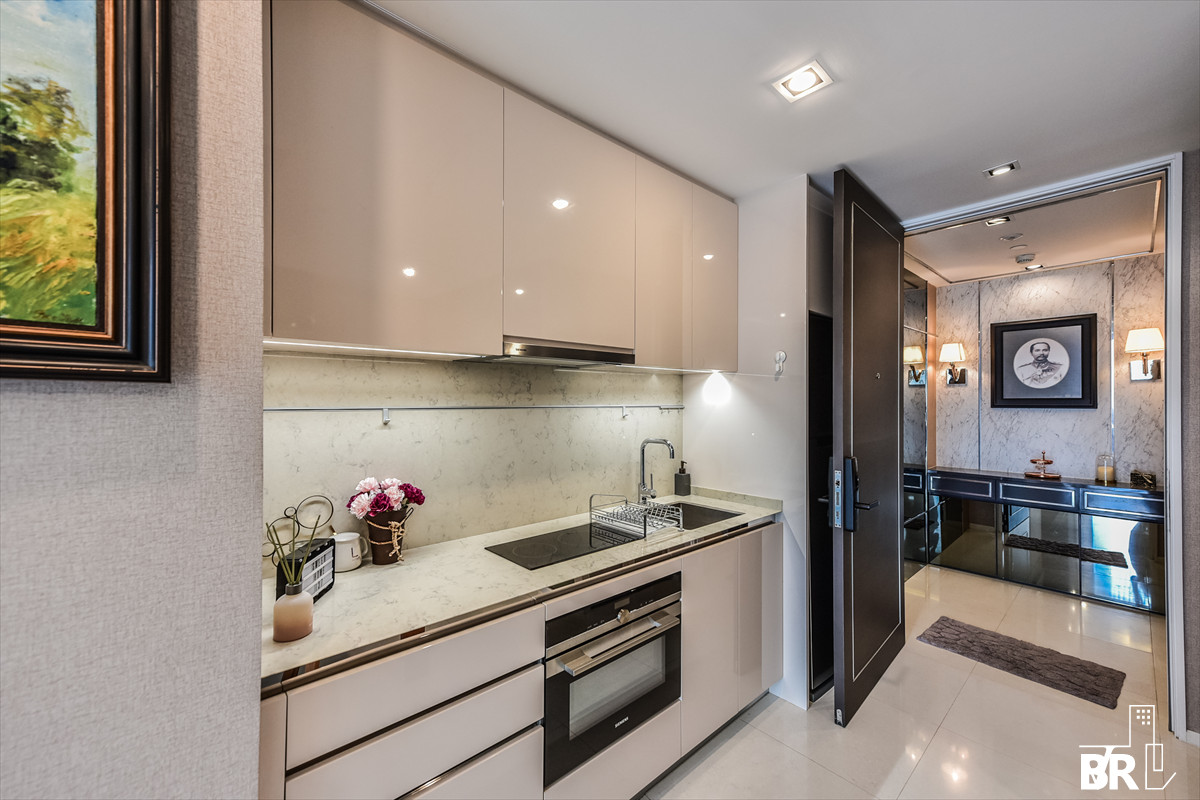 ขายคอนโดสาทร นราธิวาส : 💎Luxury Residence in Sathorn CBD, The Bangkok Sathorn  near BTS Surasak