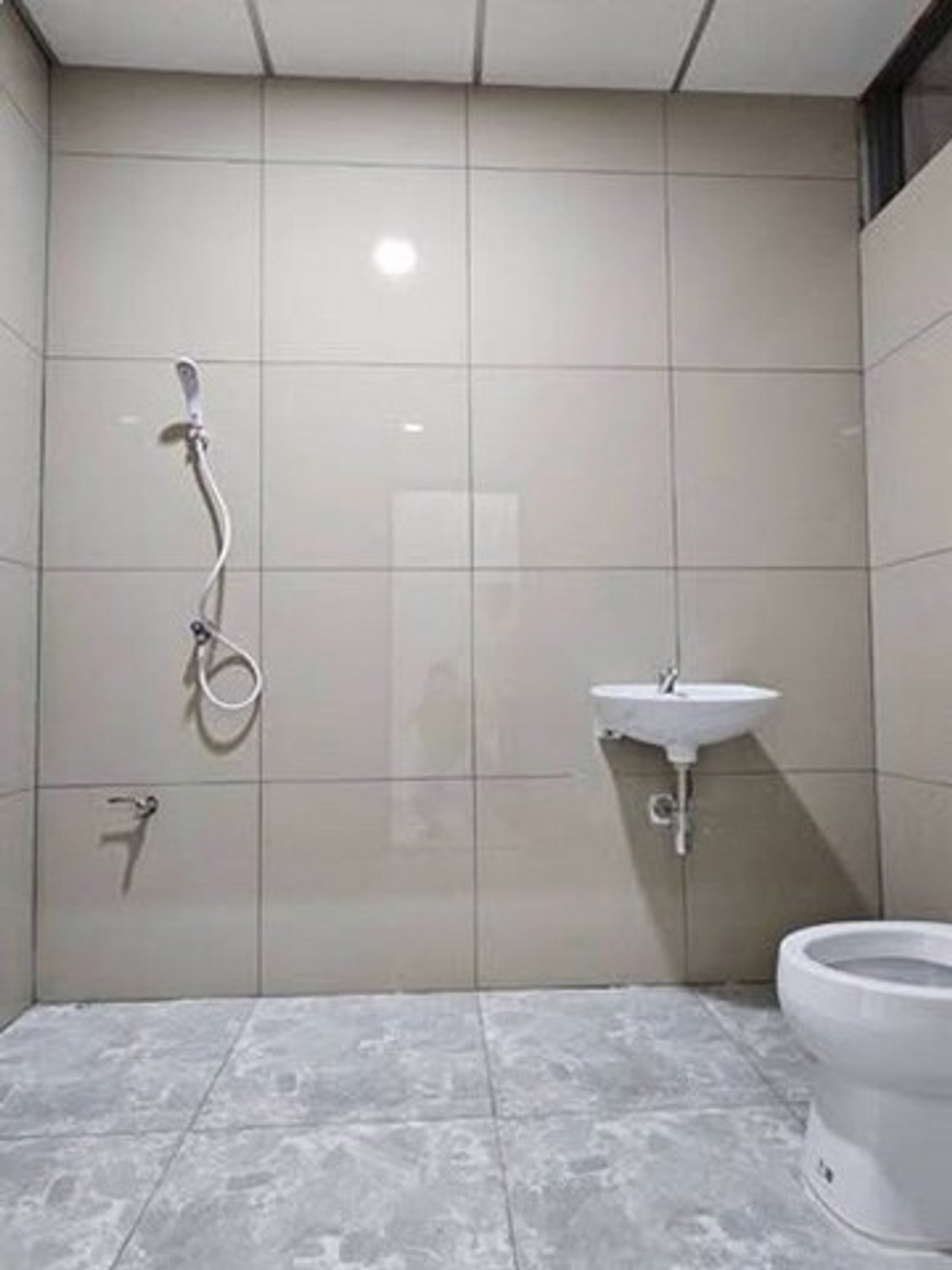 For RentShop HouseSathorn, Narathiwat : HR3300 for sale/rent, commercial building, 6 floors, 2 units (newly renovated) | Charoen Rat-Sathorn location, connected to each other, spacious usable area up to 660 sq m., along Soi Charoen Rat Road.