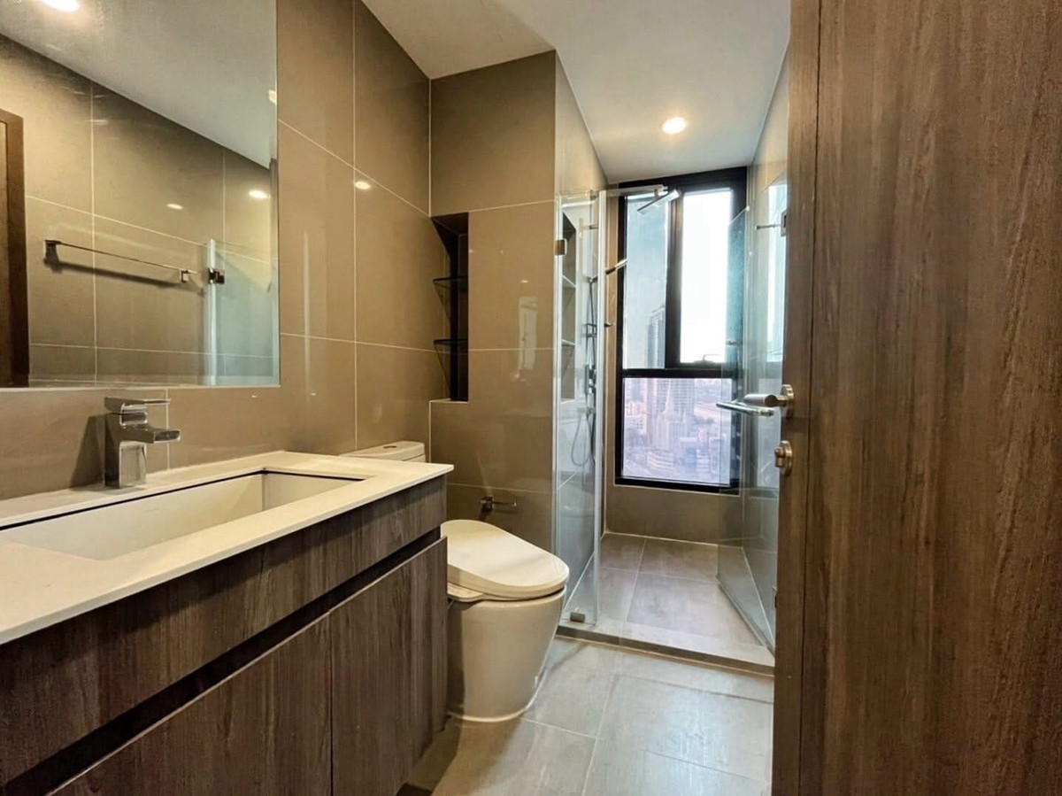 For SaleCondoRama9, Petchburi, RCA : ⭐️ Hot Deal 🔥 Condo For Sale  Ideo Mobi Asoke / Fully furnished 1 Bedroom 1 Bath at the heart of Bangkok thb. Easily to travel around by BTS, MRT and Airport Link and Srinakharinwirot University ONLY 5.79 MB