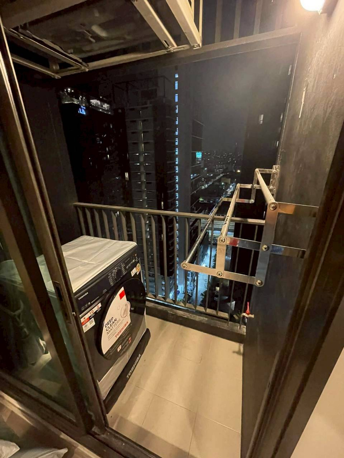 ให้เช่าคอนโดพระราม 9 เพชรบุรีตัดใหม่ RCA : ✅ LAK238 ✅ Line : @p2nproperty