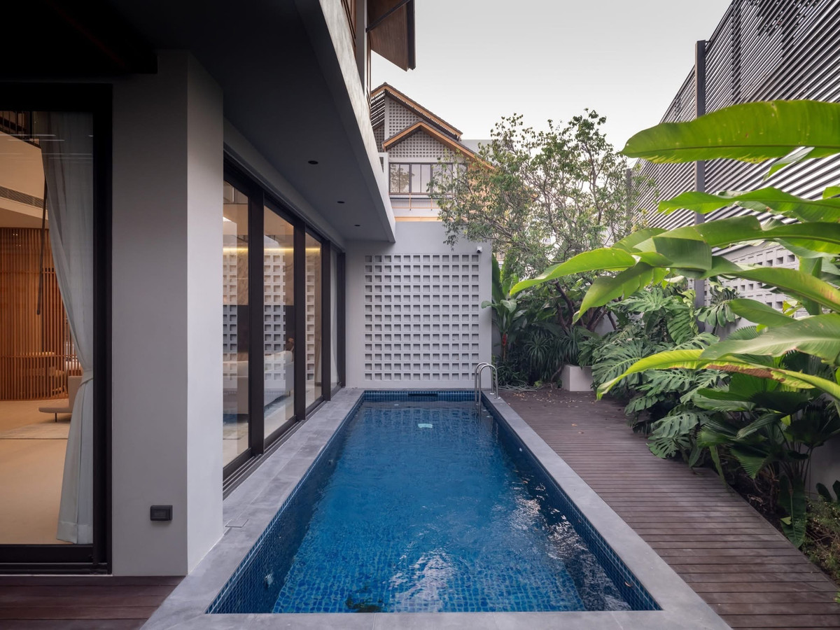 บ้านสะพานควาย จตุจักร : Ultra Luxury Home - Baan Baan Viphavadi 20 มีสระว่ายน้ำ,ลิฟต์โดยสาร, Solar Cell ส่วนตัว 5 ห้องนอน ใกล้ BTS