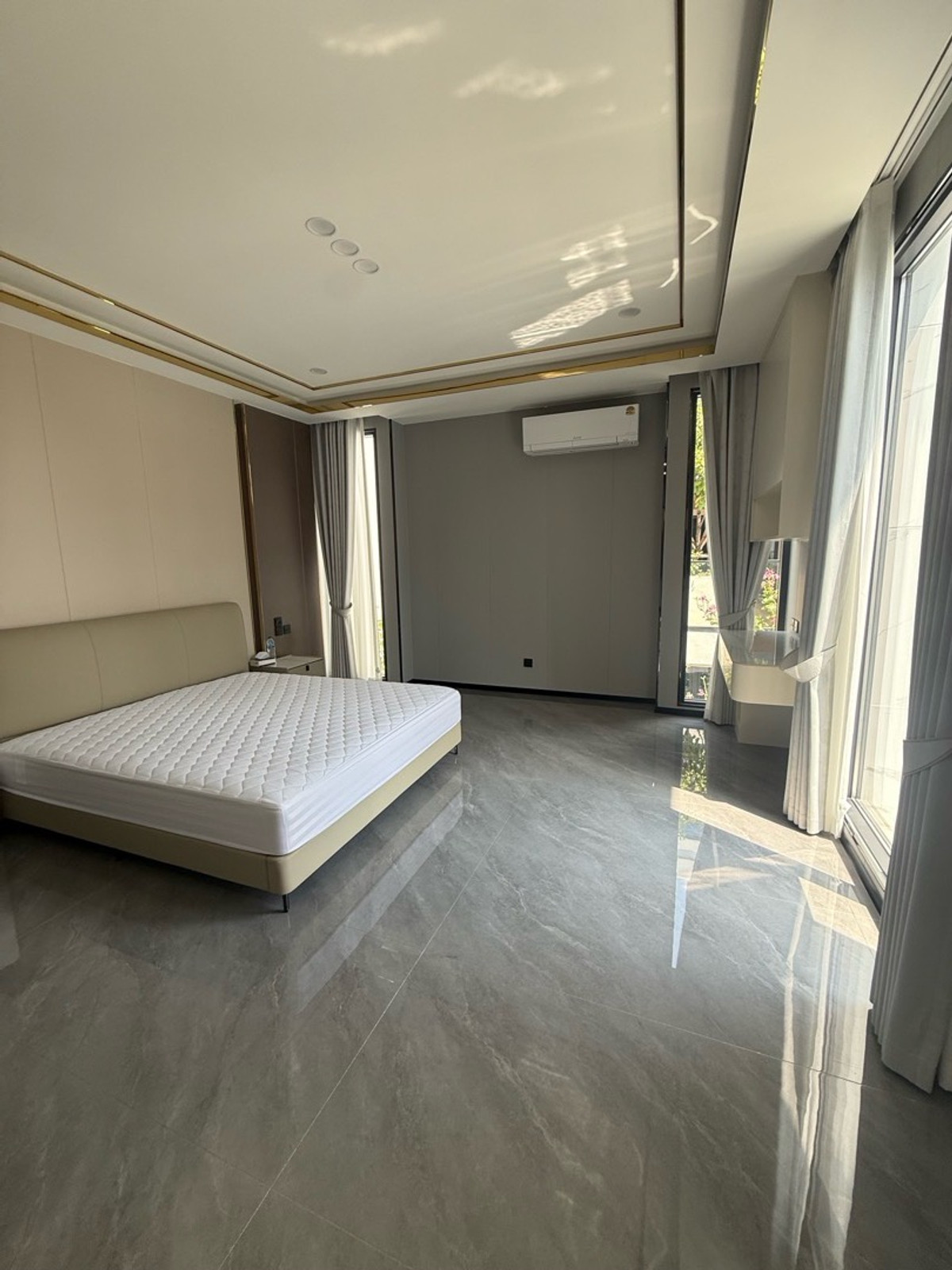 บ้านพระราม 9 เพชรบุรีตัดใหม่ RCA : ปล่อยเช่า-ขาย คฤหาสน์หรู โครงการ CULTURE 188 พระราม9-เพชรบุรีตัดใหม่ เฟอร์นิเจอร์ครบเข้าอยู่ได้เลย