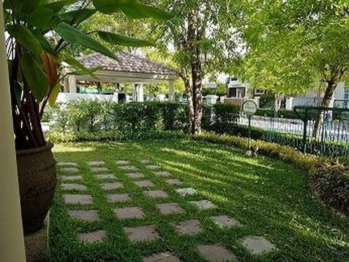 For RentHouseLadkrabang, Suwannaphum Airport : HR3293 Single house for rent, Supalai Suan Luang, next to the main road, Chaloem Phrakiat Rama 9, suitable for living or as a home office.