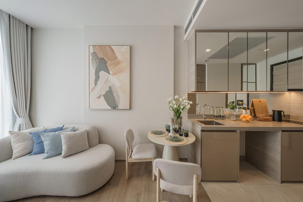 ให้เช่าคอนโดลาดพร้าว เซ็นทรัลลาดพร้าว : ให้เช่า ✨ The Crest Park Residences ✨ เฟอร์นิเจอร์ และ เครื่องใช้ไฟฟ้าครบ ใกล้ MRT พหลโยธิน