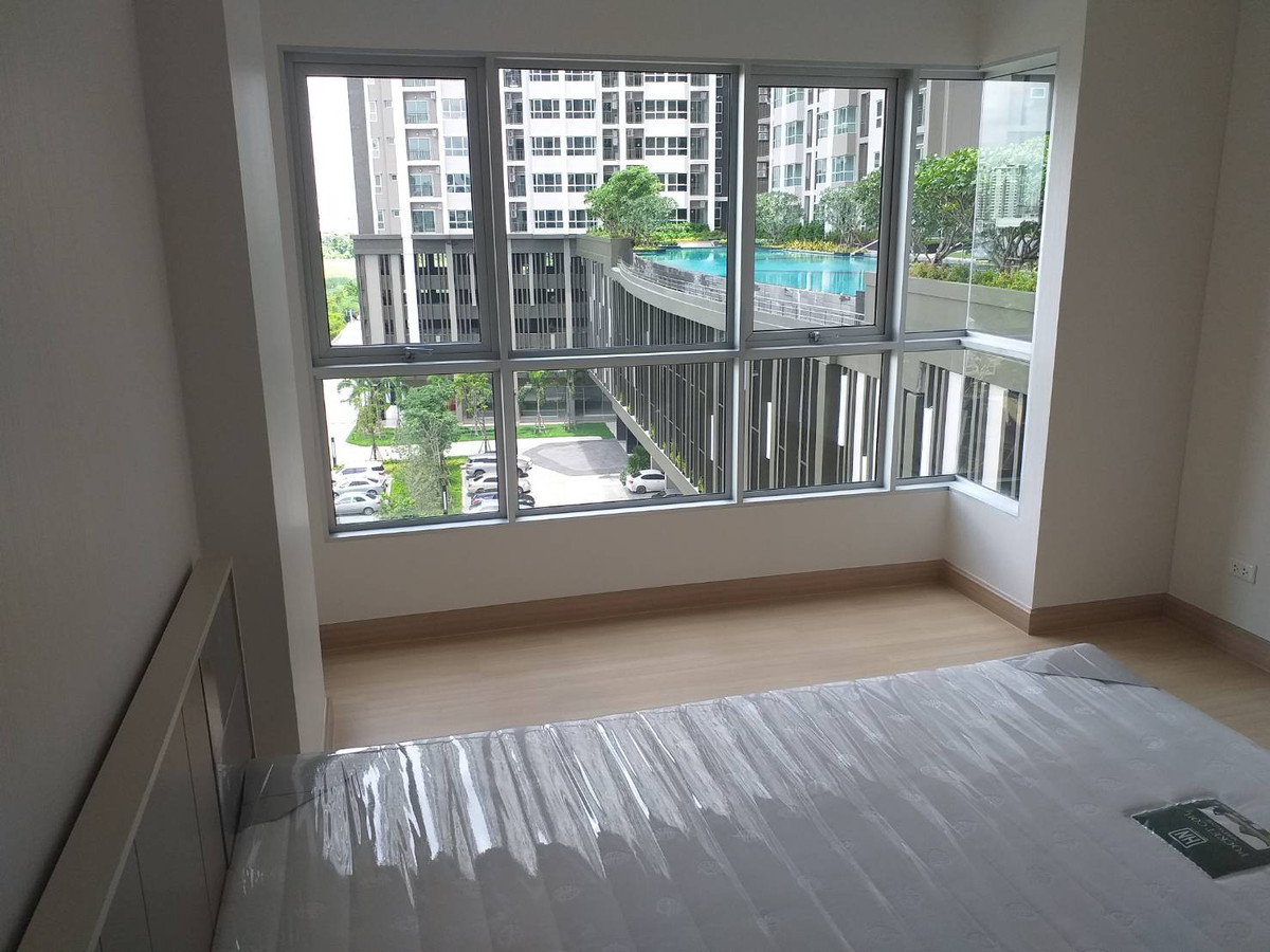 For RentCondoRama9, Petchburi, RCA : The owner announced it himself, Condo for rent, Supalai Veranda Rama 9 (Ratchada), with furniture, 1 bedroom, size 41.5 sq m., south side, Building A, pool view, 6th floor, price 15200 baht, contact Noi 0988348263.