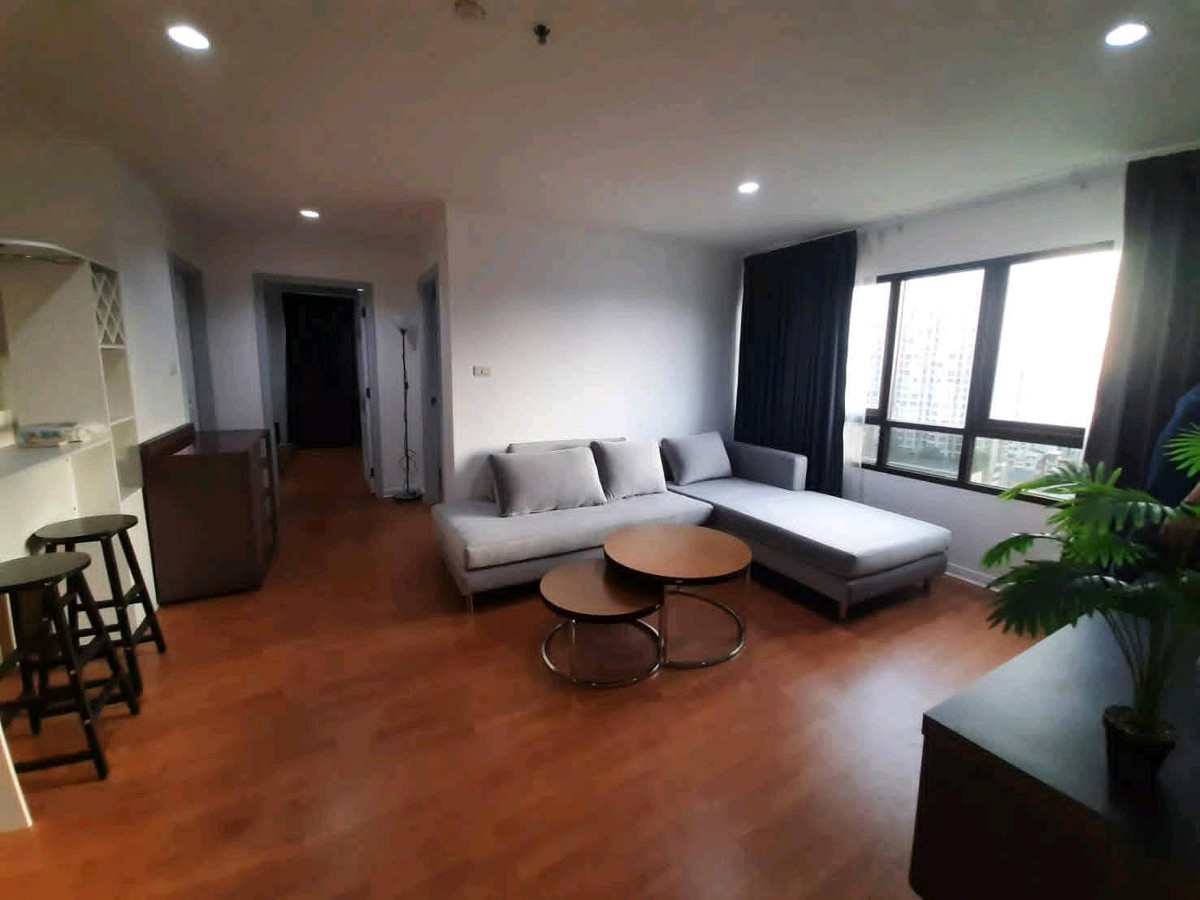 For RentCondoOnnut, Udomsuk : 🍃 Condo, good location, Soi On Nut 3, near food sources and department stores, convenient travel ✨