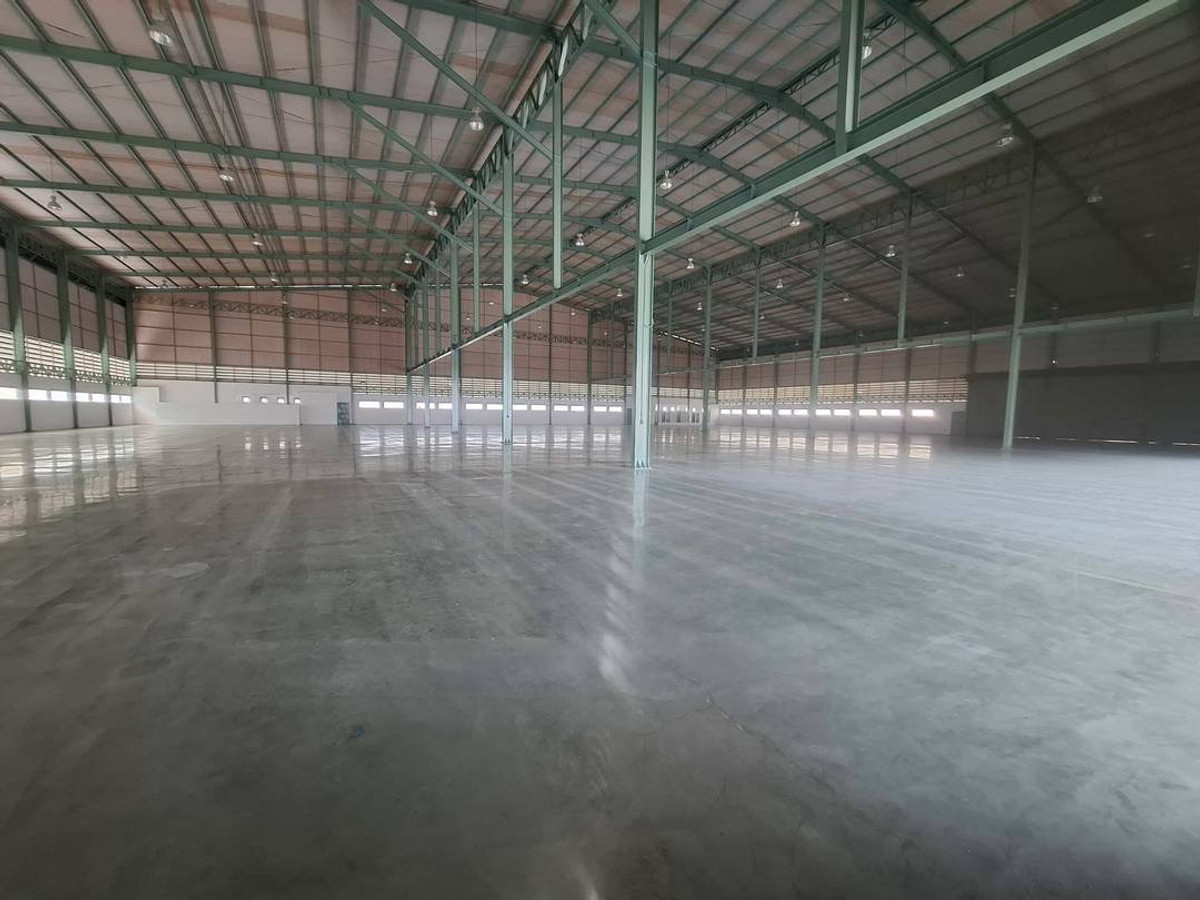 For RentFactoryBangna, Bearing, Lasalle : Warehouse, factory for rent, 6-3-72 rai, purple area 5508 sq m, Bangna-Trad km. 23, outbound, near Suvarnabhumi Airport.