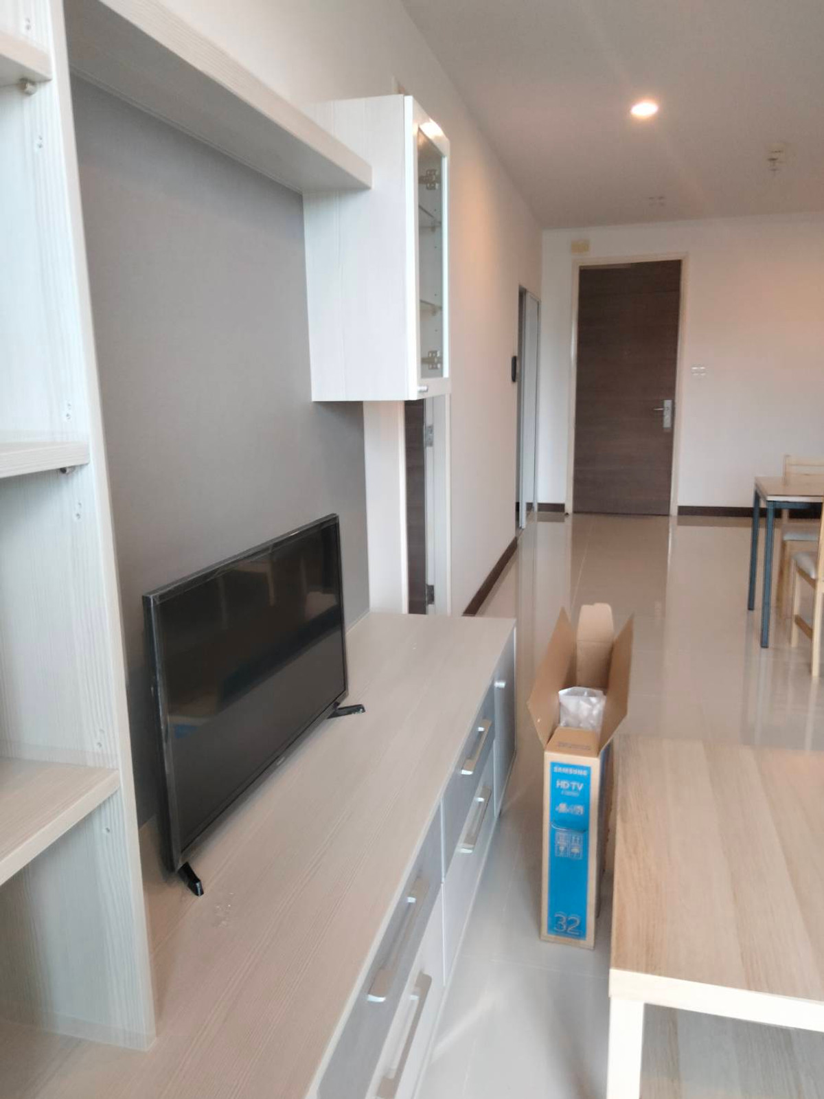 ให้เช่าคอนโดพระราม 3 สาธุประดิษฐ์ : ให้เช่า Supalai Prima Riva ห้องกว้าง 62 ตรม. แต่งครบพร้อมอยู่! ราคาดี