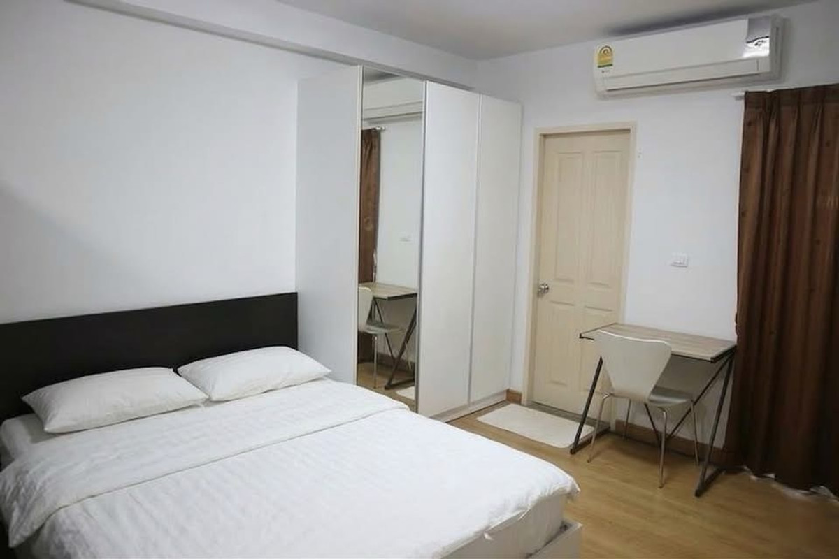 For RentCondoRama9, Petchburi, RCA : 🏢 For rent Supalai Park Asoke – Ratchada
✨ Beautiful room, fully furnished, ready to move in, near MRT Rama 9.

💰 Rent 10,000 baht / month