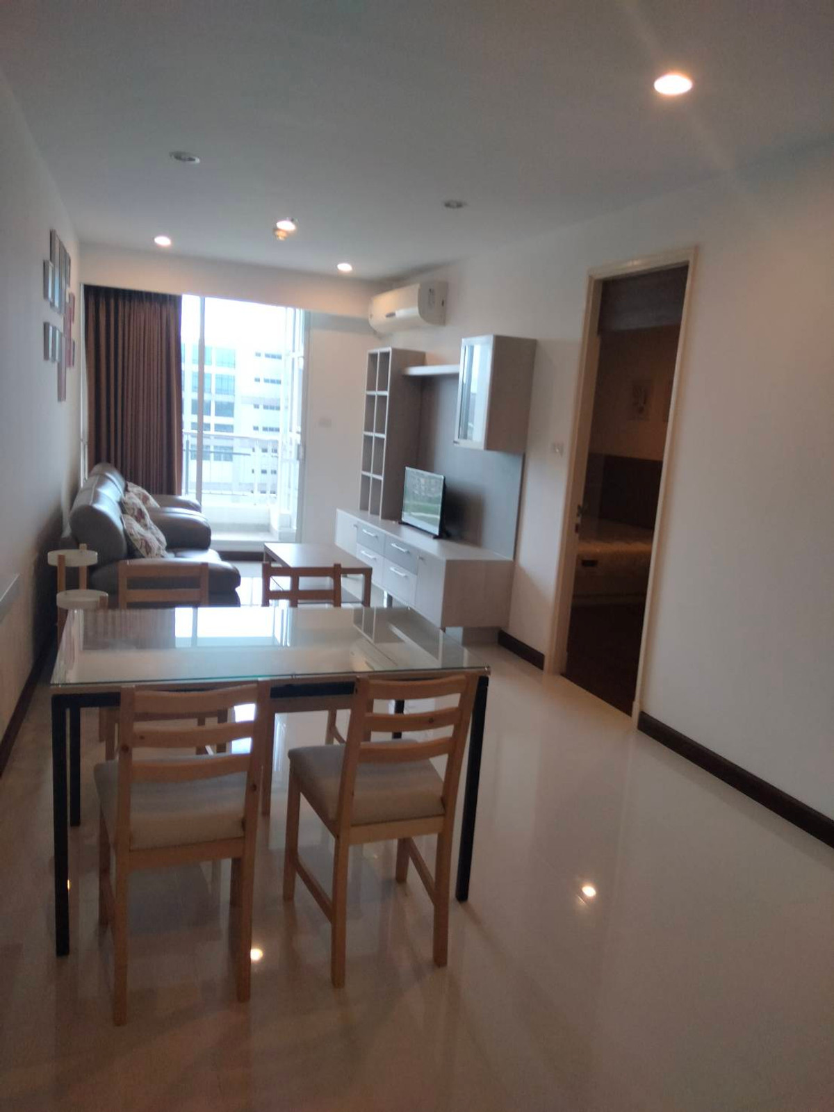 ให้เช่าคอนโดพระราม 3 สาธุประดิษฐ์ : ให้เช่า Supalai Prima Riva ห้องกว้าง 62 ตรม. แต่งครบพร้อมอยู่! ราคาดี