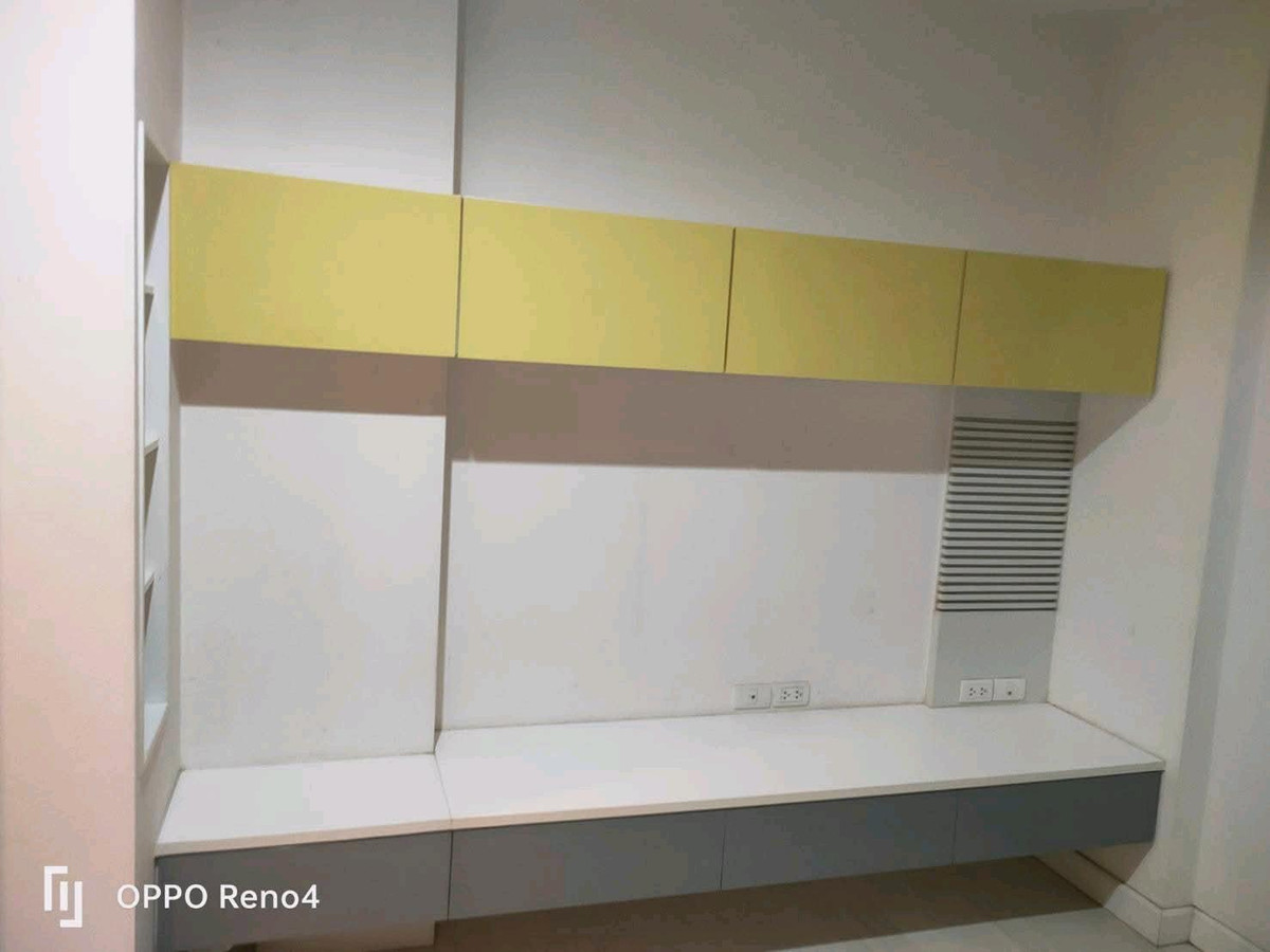 For RentCondoLadprao, Central Ladprao : 📍 Good location, convenient travel, near MRT Lat Phrao, only 750 meters, beautiful room, separate kitchen, ready to move in ✨