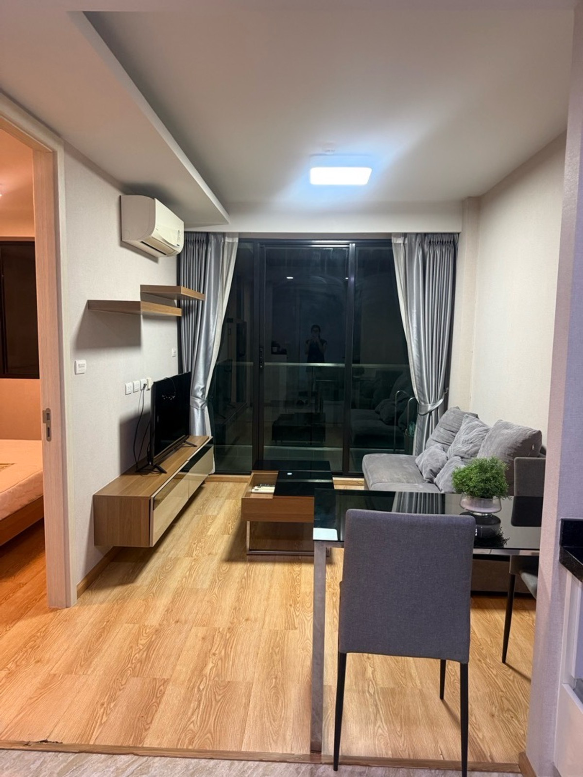 For RentCondoRama9, Petchburi, RCA : Condo for rent, jry Rama 9, price 11000 baht