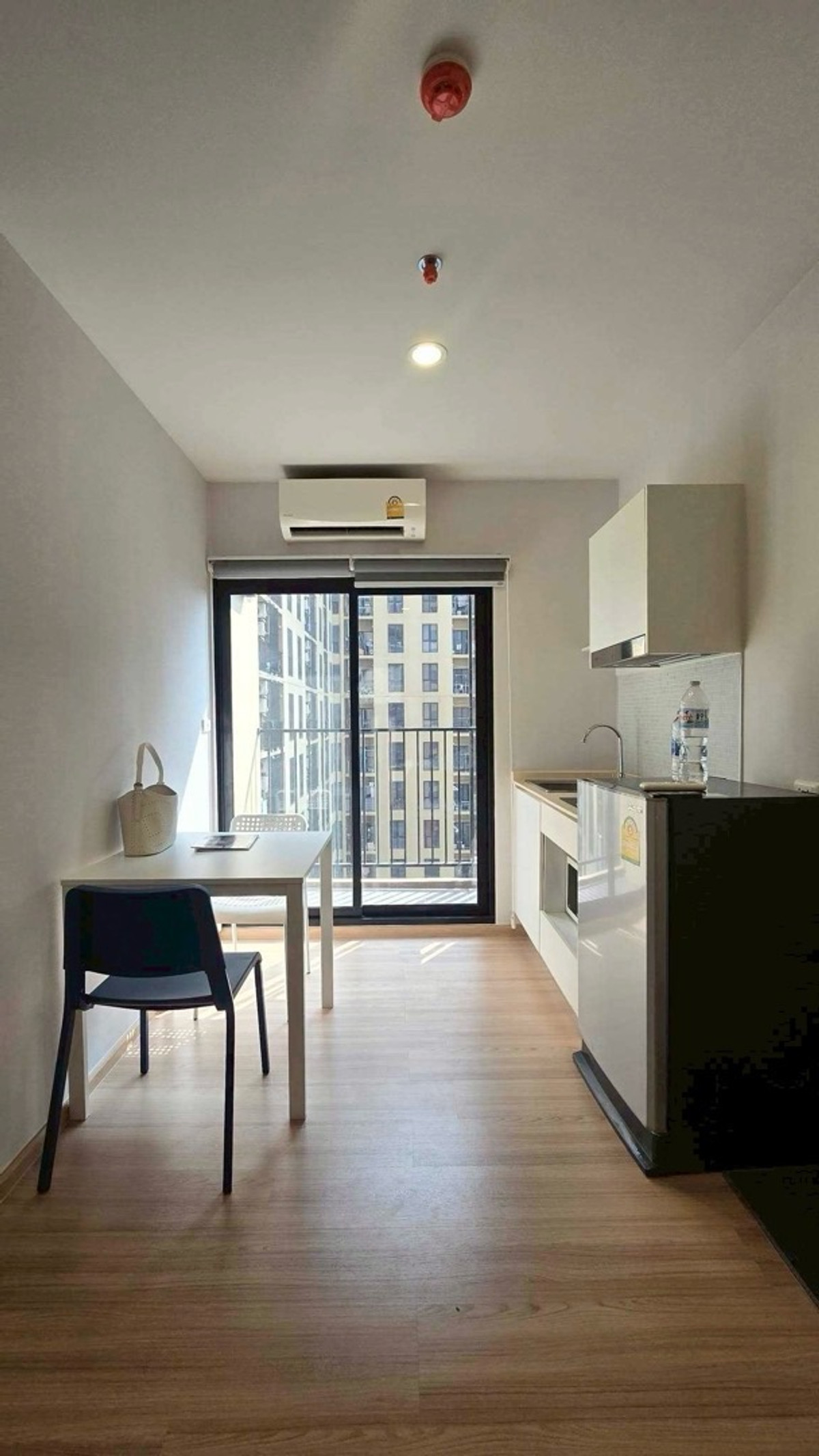 ให้เช่าคอนโดปิ่นเกล้า จรัญสนิทวงศ์ : 💙@condocurator 💙 ให้เช่า Plum Condo Pinklao Station เฟอร์นิเจอร์ครบ [PM4833]