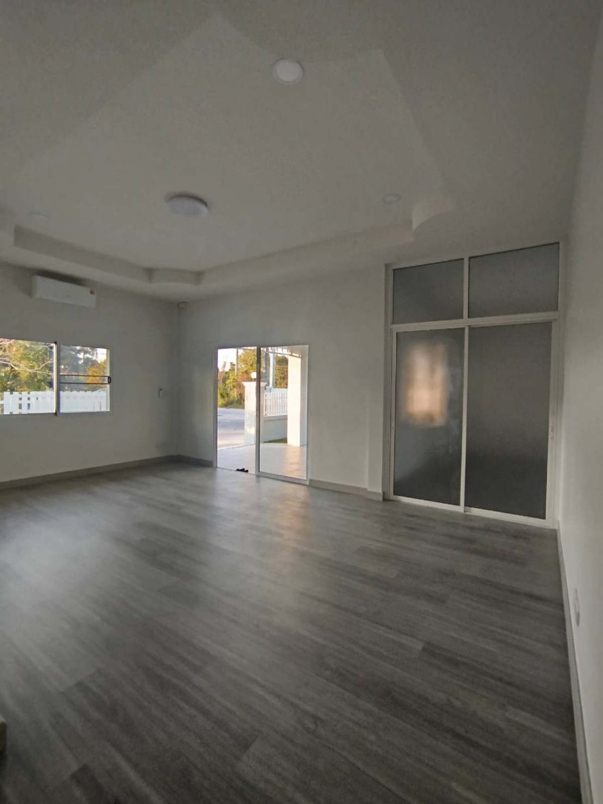 ขายบ้านพัทยา บางแสน ชลบุรี สัตหีบ : ขายบ้านเดี่ยว บางเสร่ 61 ตร.วา 3ห้องนอน 3ห้องน้ำ รีโนเวทแล้ว