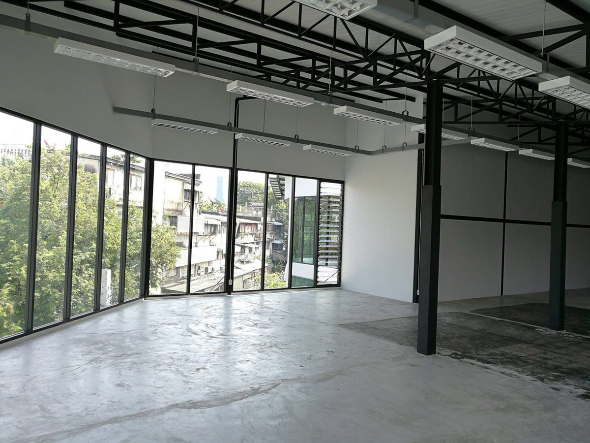 ให้เช่าสำนักงานสยาม จุฬา สามย่าน : ปล่อยเช่า ออฟฟิศ สำนักงาน 1,500 ตร.ม. SQ.M. ครีเอทีฟ @ จุฬา ถนนบรรทัดทอง MRT สามย่าน และ BTS สนามกีฬา ใกล้ สยาม พารากอน เดินทางสะดวก 