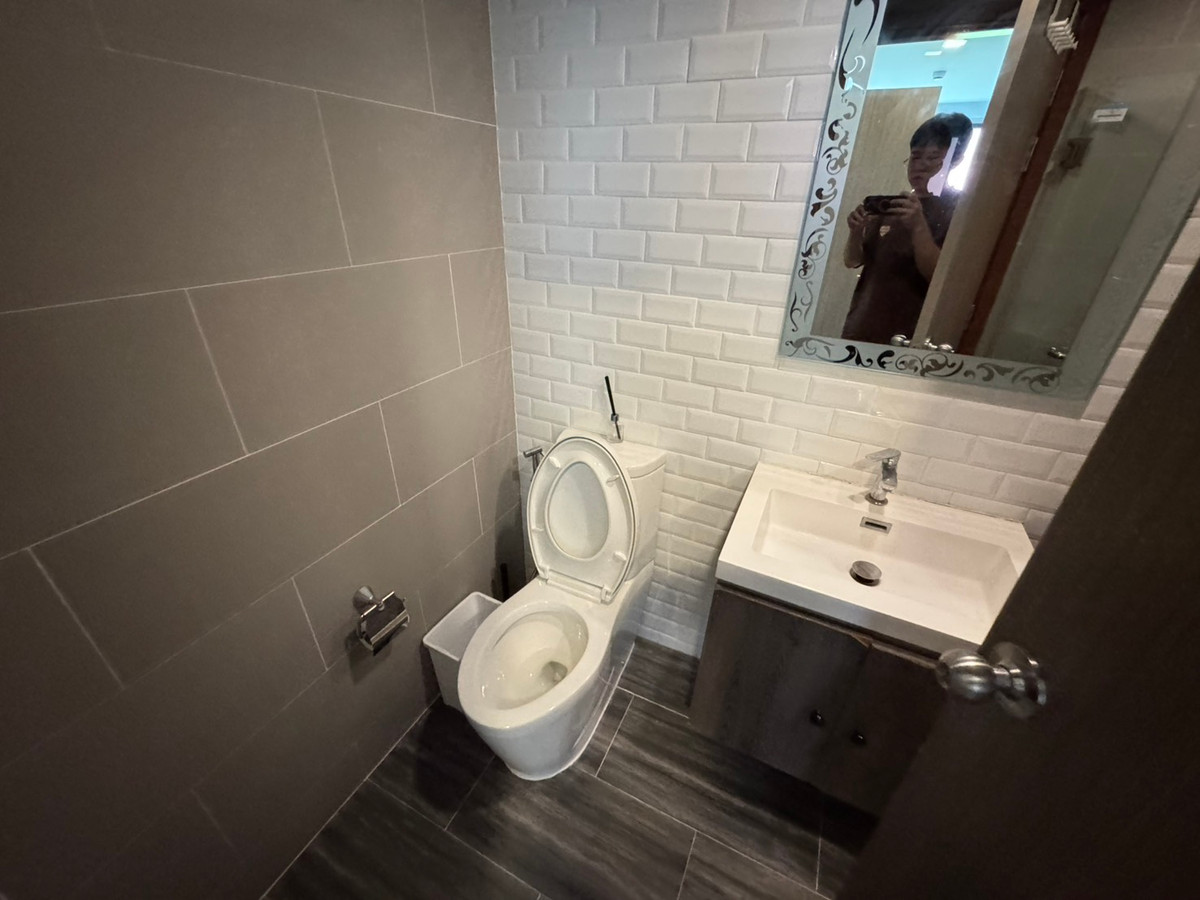 For RentCondoRatchathewi,Phayathai : Urgent for rent!! Ready to move in on March 30, 2026. Pet Friendly. Can raise dogs and cats. 🐶🐕✨Maestro 14 Siam-Ratchathewi