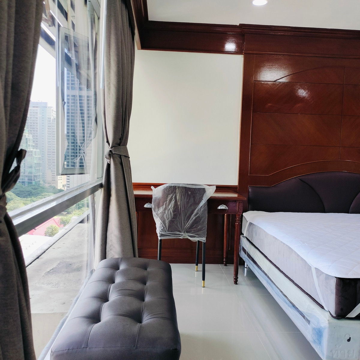 ให้เช่าคอนโดนานา : ให้เช่า! Sukhumvit Suite ใจกลางสุขุมวิท! สตูดิโอแต่งครบ ชั้น 15+ ใกล้ BTS นานา แค่ก้าวเดียว