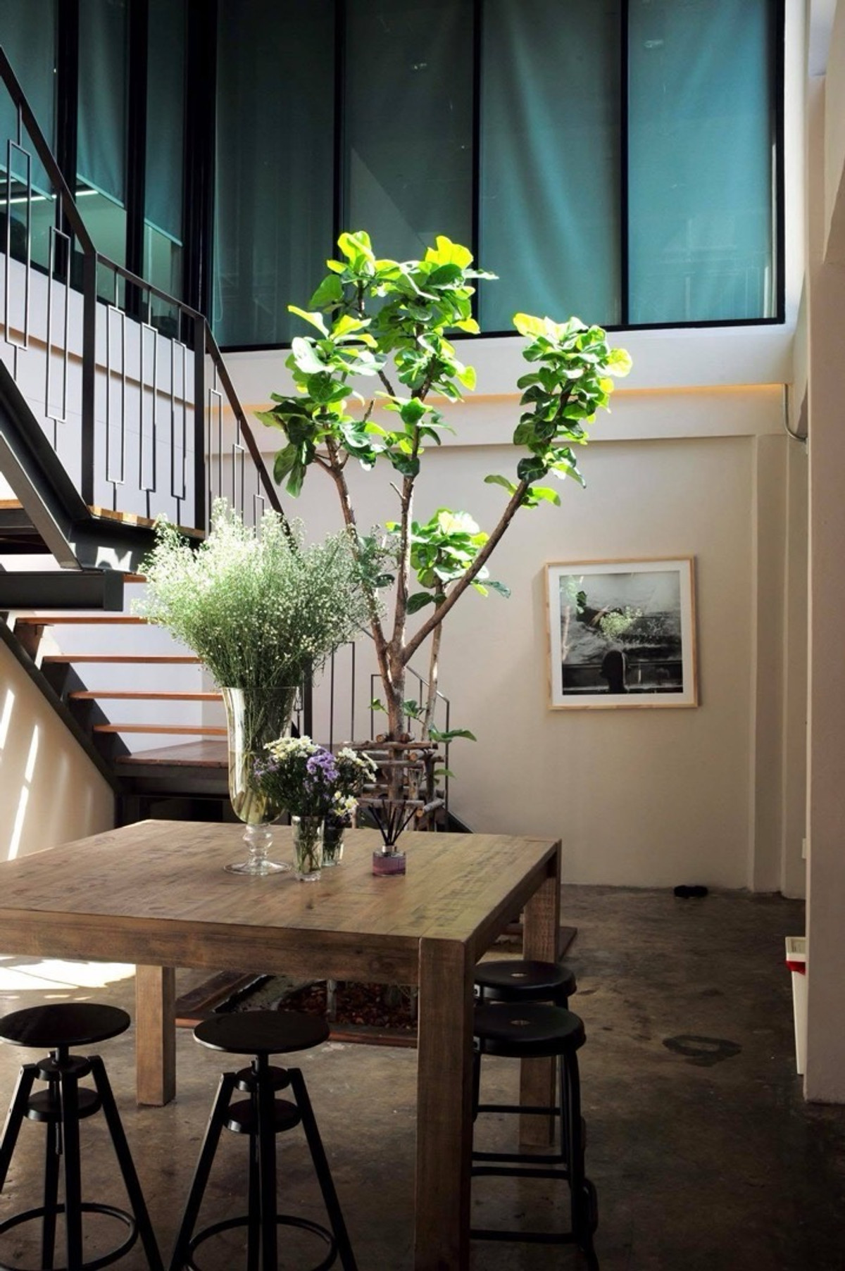 ให้เช่าสำนักงานสยาม จุฬา สามย่าน : ปล่อยเช่า ออฟฟิศ สำนักงาน 1,500 ตร.ม. SQ.M. ครีเอทีฟ @ จุฬา ถนนบรรทัดทอง MRT สามย่าน และ BTS สนามกีฬา ใกล้ สยาม พารากอน เดินทางสะดวก 