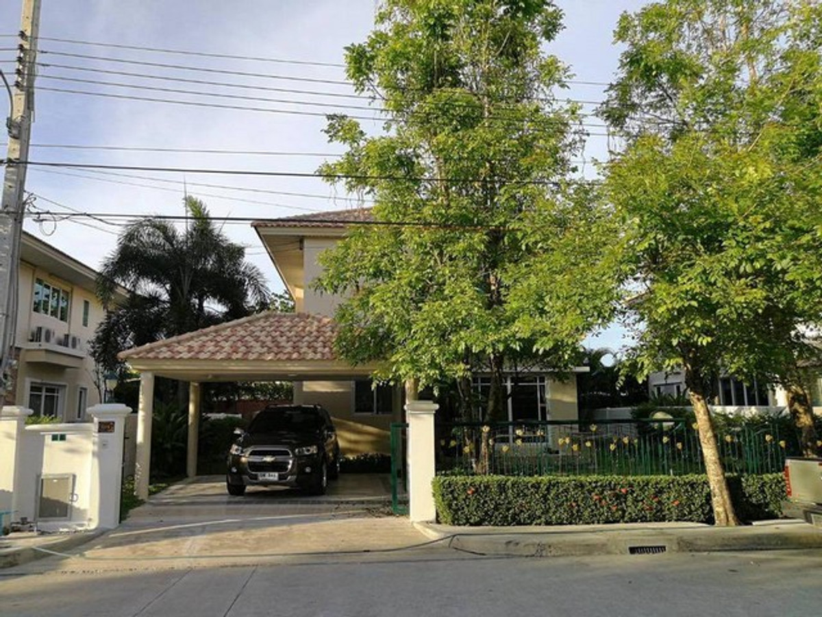 For RentHouseLadkrabang, Suwannaphum Airport : HR3293 Single house for rent, Supalai Suan Luang, next to the main road, Chaloem Phrakiat Rama 9, suitable for living or as a home office.