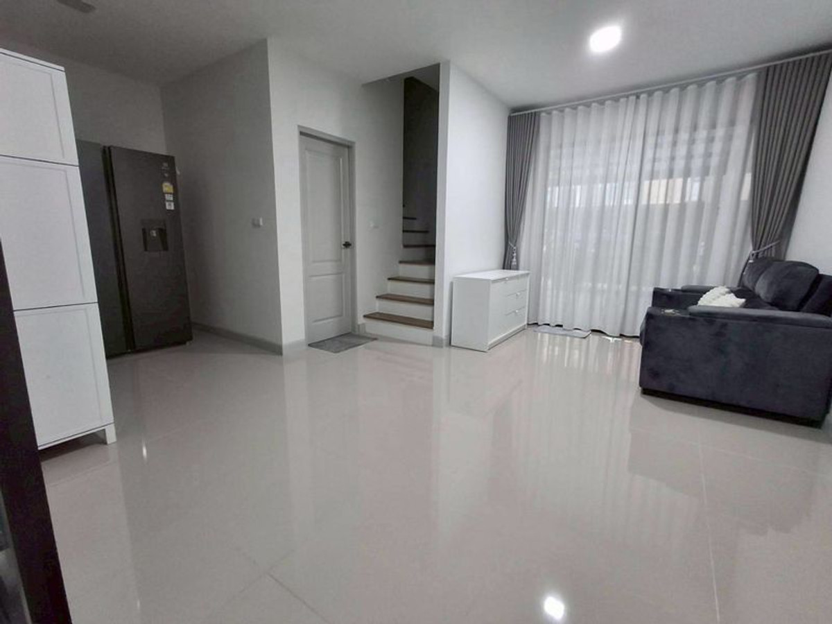 For SaleTownhomePathum Thani,Rangsit, Thammasat : ทาวน์โฮม 2 ชั้น Grand Pleno พหลโยธิน-วิภาวดี เนื้อที่ 20.1 ตารางวา 3 ห้องนอน ตำบลคลองหนึ่ง Khlong Luang District Pathum Thani Province