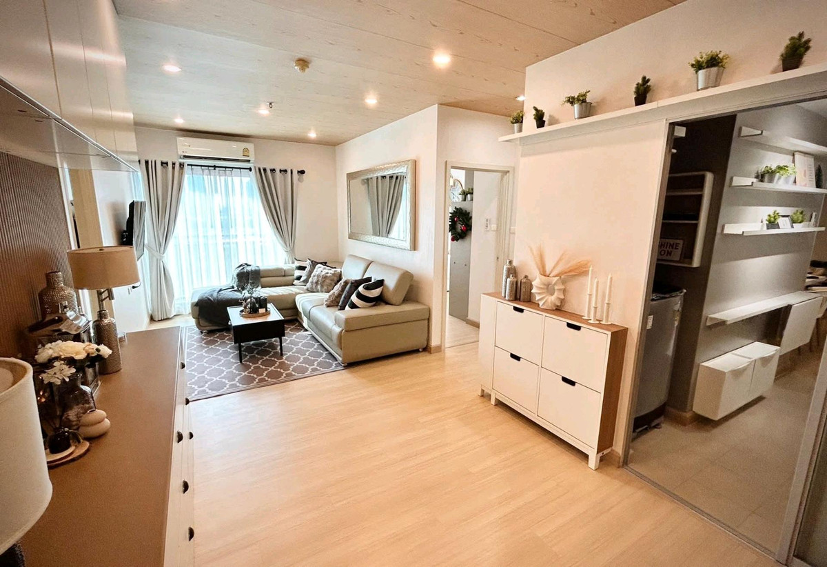 For RentCondoRama9, Petchburi, RCA : For rent Supalai Veranda Rama9 3bed 3baths (pool view)