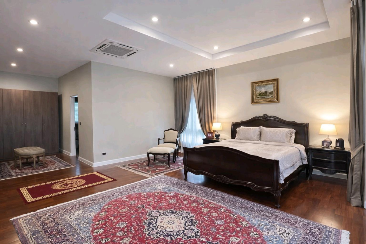 ให้เช่าบ้านลาดกระบัง สุวรรณภูมิ : ให้เช่า บ้านหรู ย่านบางนา ใกล้ Mega Bangna ❤️ Rare Item