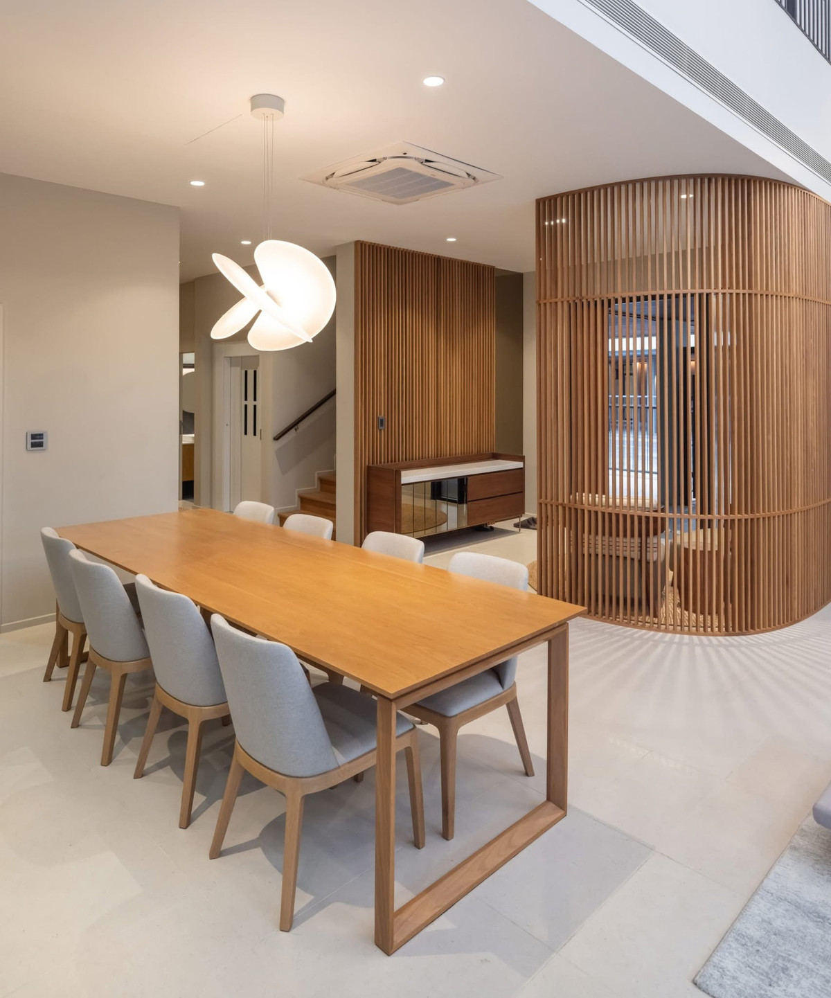 บ้านสะพานควาย จตุจักร : Ultra Luxury Home - Baan Baan Viphavadi 20 มีสระว่ายน้ำ,ลิฟต์โดยสาร, Solar Cell ส่วนตัว 5 ห้องนอน ใกล้ BTS