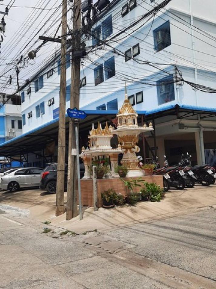 ขายที่ดินสะพานควาย จตุจักร : ขาย ที่ดิน เสนานิคม1 ซอย26 1 งาน 4 ตรว ที่หายากในเมือง