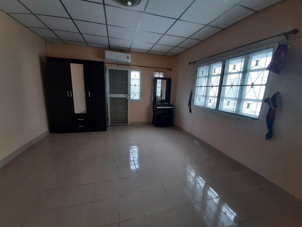 For SaleTownhomePathum Thani,Rangsit, Thammasat : Townhome for sale, Diamond Ville 2, 80 sq m, 17 sq wa, corner unit.