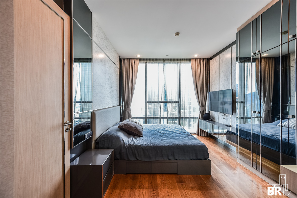 ขายคอนโดสาทร นราธิวาส : 💎Luxury Residence in Sathorn CBD, The Bangkok Sathorn  near BTS Surasak