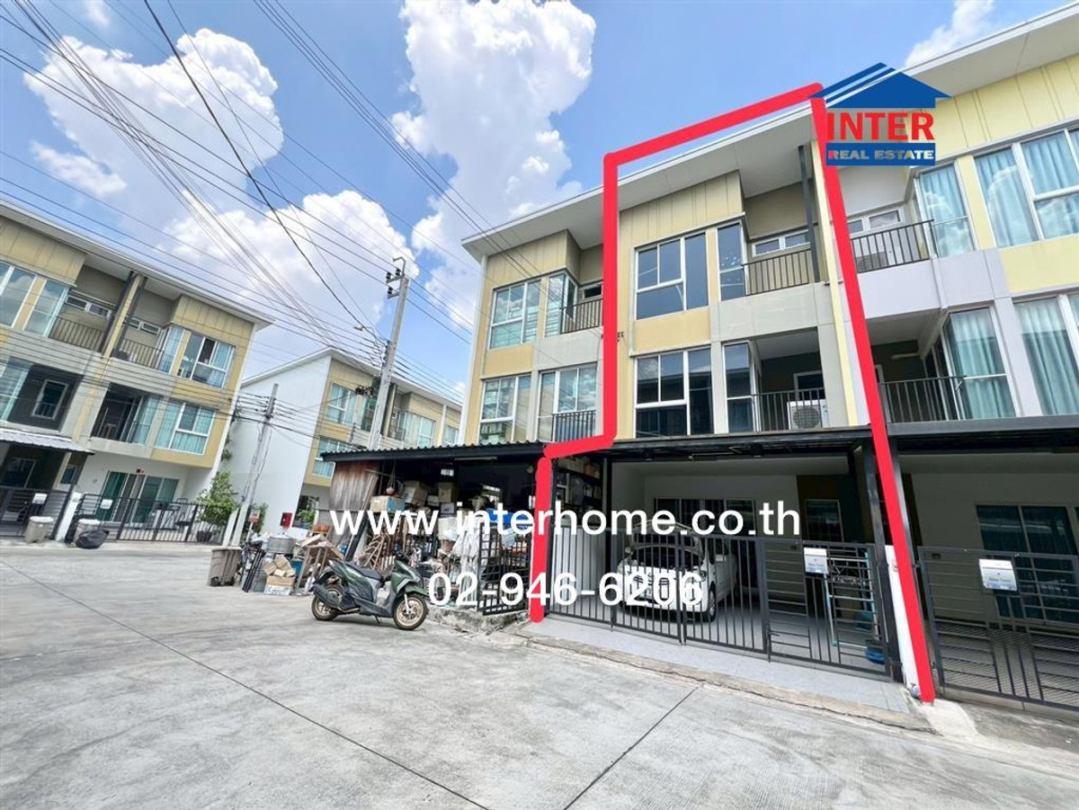 ขายทาวน์โฮมนวมินทร์ รามอินทรา : ทาวน์โฮม 3 ชั้น 19.4 ตร.ว. หมู่บ้านเบล็สทาวน์ รามอินทรา127 ซอยรามอินทรา127 ถนนรามอินทรา ถนนสุวินทวงศ์ เขตมีนบุรี กรุงเทพมหานคร