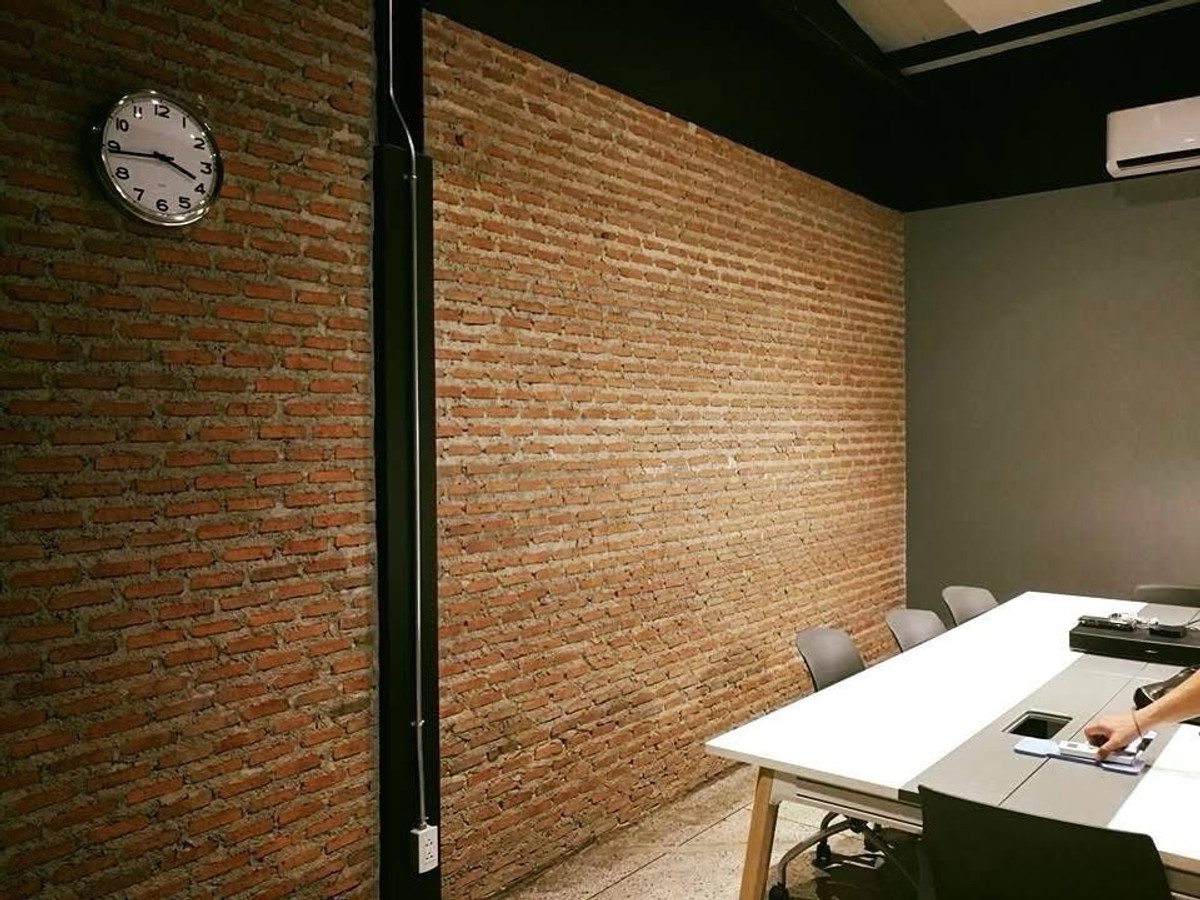 ให้เช่าสำนักงานสยาม จุฬา สามย่าน : ปล่อยเช่า ออฟฟิศ สำนักงาน 1,500 ตร.ม. SQ.M. ครีเอทีฟ @ จุฬา ถนนบรรทัดทอง MRT สามย่าน และ BTS สนามกีฬา ใกล้ สยาม พารากอน เดินทางสะดวก 