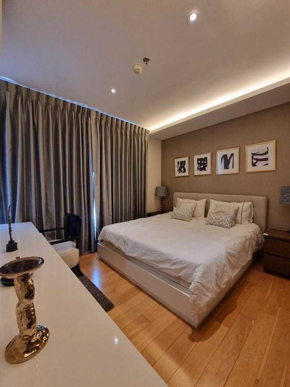 For RentCondoSukhumvit, Asoke, Thonglor : LTH14676 – Condo for Rent | H Sukhumvit 43 Condominium | 74.5 sqm | 2 Bedrooms 2 Bathrooms | Luxury Spacious Residence Prime Location | Near BTS Phrom Phong | 60,000 THB/Month | Condo for rent H Sukhumvit 43, size 74.5 sq m., 2 bedrooms, 2 bathrooms, luxu