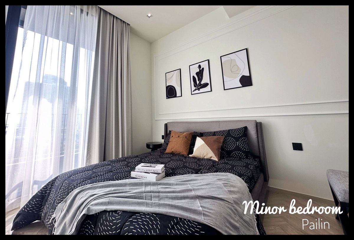 CondoWongwianyai, Charoennakor : Luxury Riverside Residence with Private Lift | 2 Bedrooms | 75 SQ.M. 2 Parking