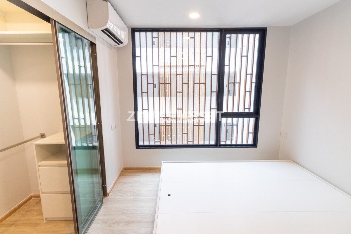 For SaleCondoOnnut, Udomsuk : Line ID: @zimple_asset 🌟 Brand-new unit for sale at ESQUE Sukhumvit 101/1 with furniture, starting from 24–25 sqm. Special price starting from 2.5x MB. Add Line now to receive exclusive discounts and special gifts! 🎉