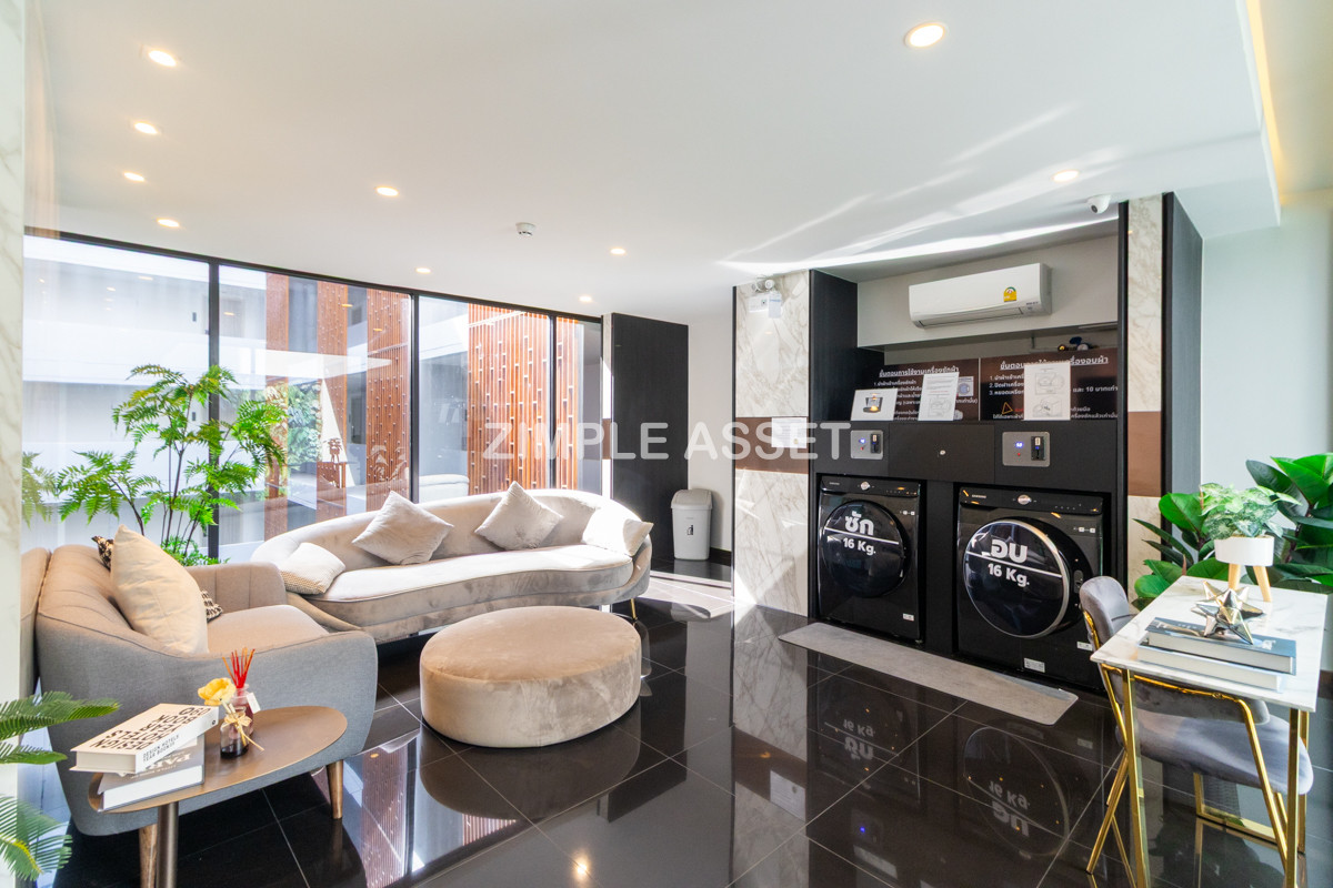 For SaleCondoOnnut, Udomsuk : Line ID: @zimple_asset 🌟 Brand-new unit for sale at ESQUE Sukhumvit 101/1 with furniture, starting from 24–25 sqm. Special price starting from 2.5x MB. Add Line now to receive exclusive discounts and special gifts! 🎉