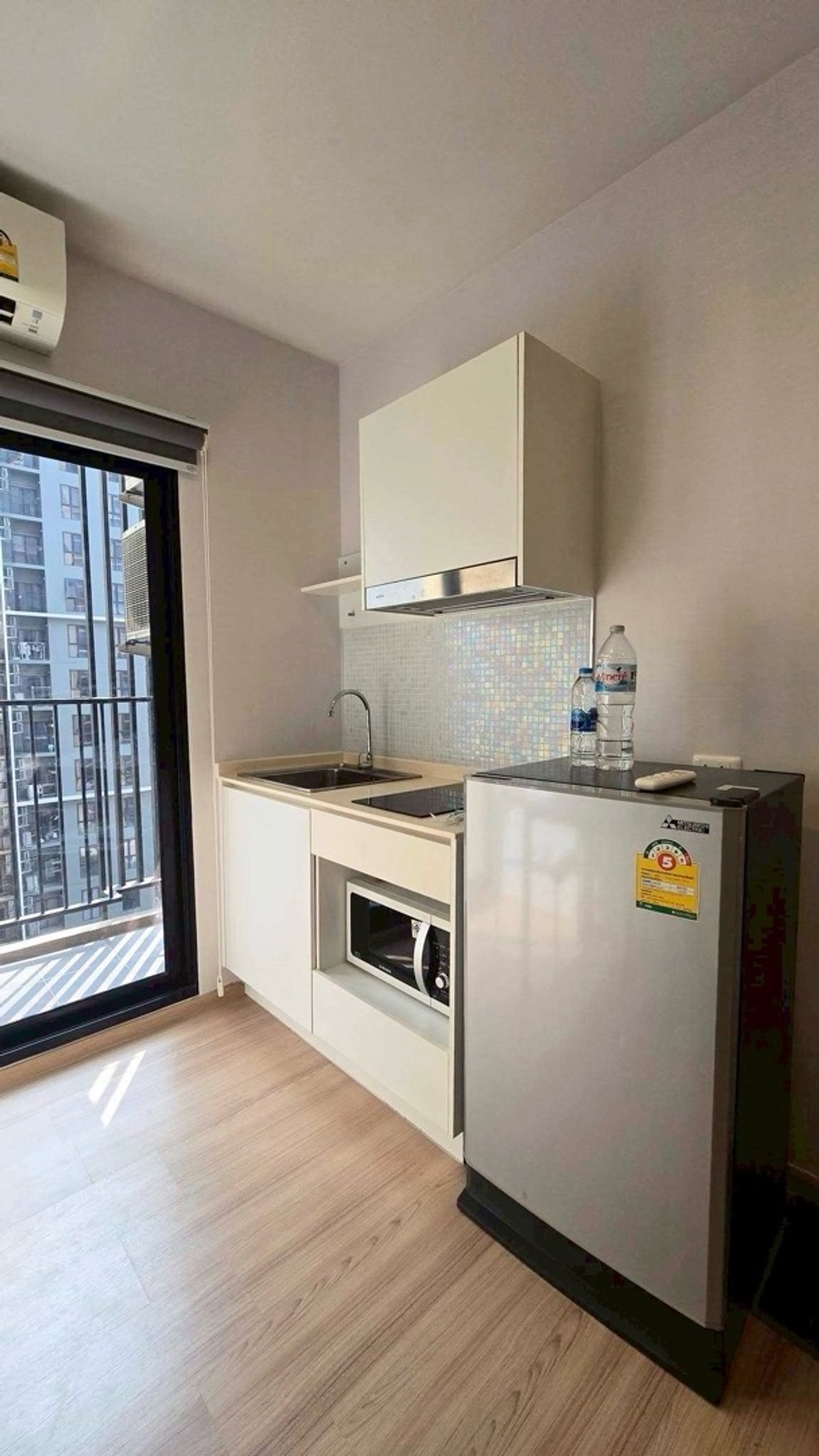 ให้เช่าคอนโดปิ่นเกล้า จรัญสนิทวงศ์ : 💙@condocurator 💙 ให้เช่า Plum Condo Pinklao Station เฟอร์นิเจอร์ครบ [PM4833]