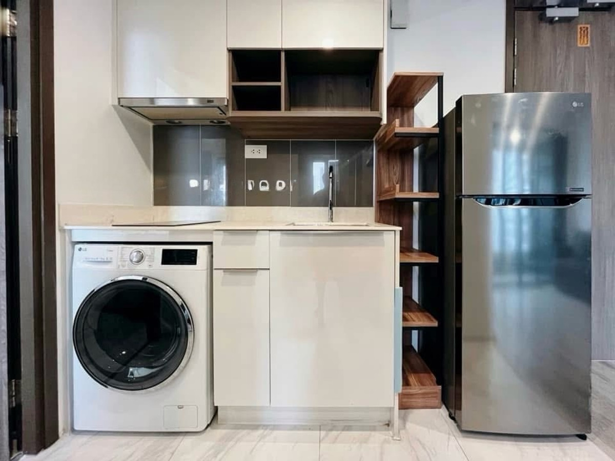 For SaleCondoRama9, Petchburi, RCA : ⭐️ Hot Deal 🔥 Condo For Sale  Ideo Mobi Asoke / Fully furnished 1 Bedroom 1 Bath at the heart of Bangkok thb. Easily to travel around by BTS, MRT and Airport Link and Srinakharinwirot University ONLY 5.79 MB