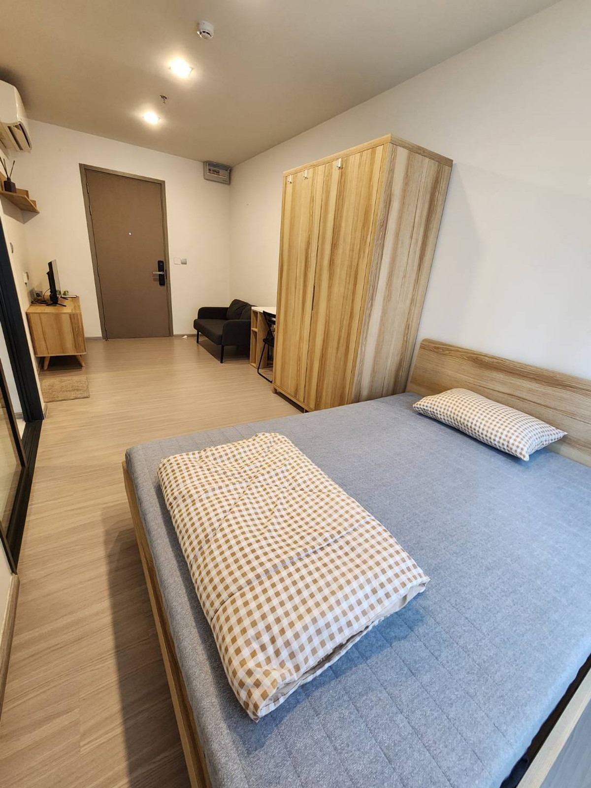 ให้เช่าคอนโดพระราม 9 เพชรบุรีตัดใหม่ RCA : 💥ST-8484💥ว่าง ให้ เช่า ไลฟ์ อโศก ไฮป์👉แอดไลน์ @rentbkk 