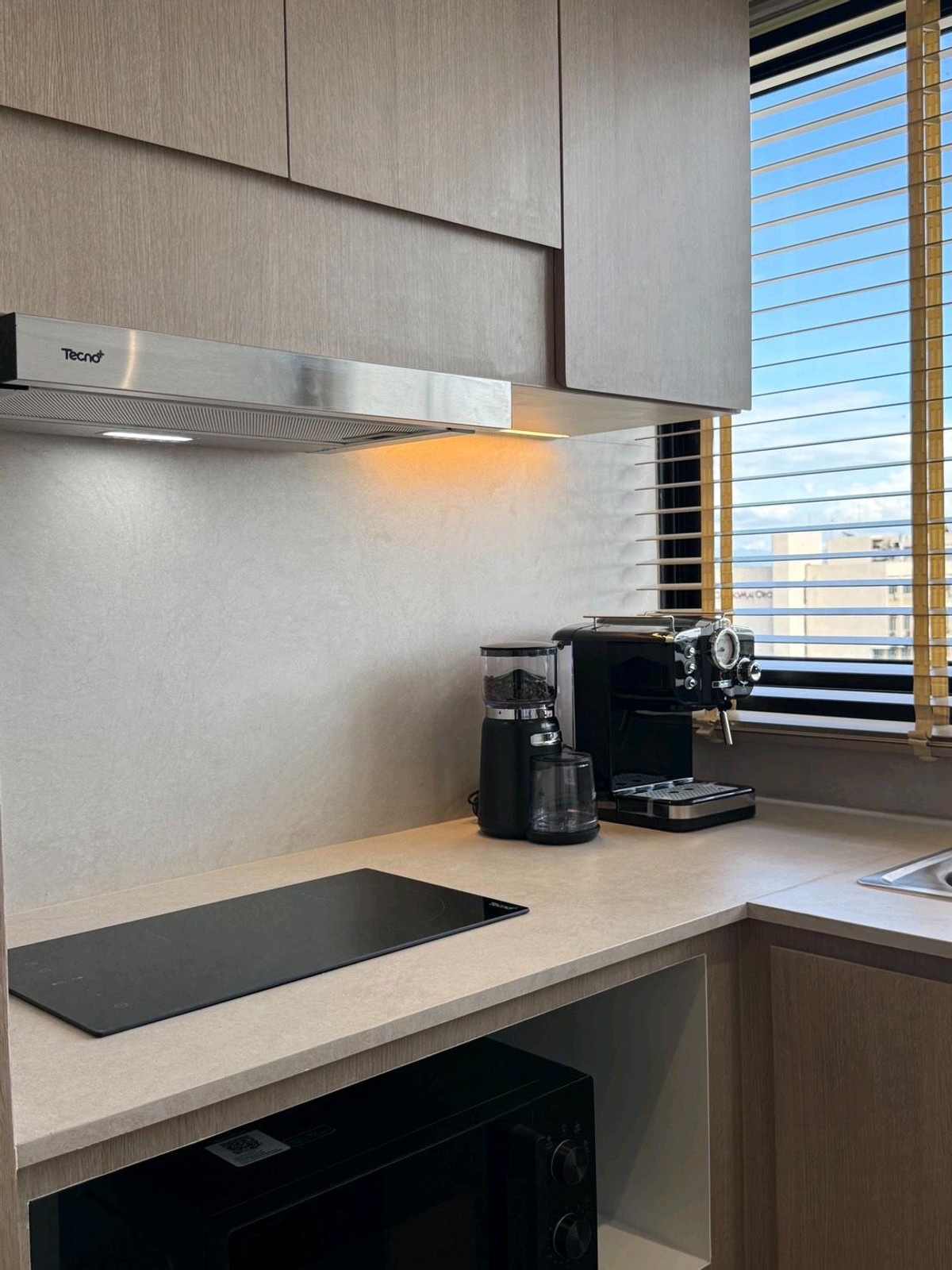 ขายคอนโดเชียงใหม่ : ✨️ศรีธนา คอนโดมิเนียม 2✨️ ห้องรีโนเวทใหม่ แถมฟรีเครื่องใช้ไฟฟ้า