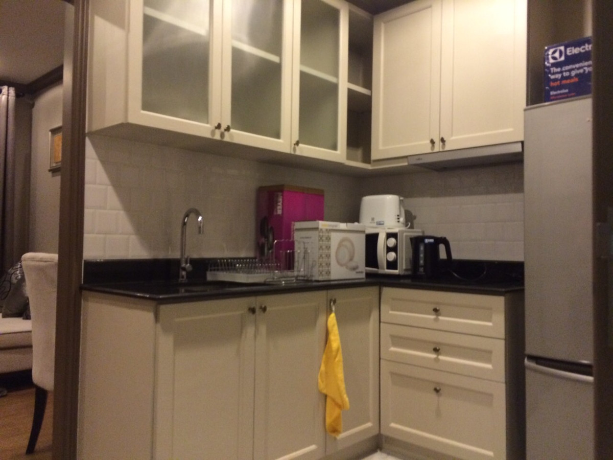 ให้เช่าคอนโดสยาม จุฬา สามย่าน : ให้เช่า! The Reserve Kasemsan 3 แต่งครบพร้อมลากกระเป๋าเข้าอยู่! 1 นอน 38 ตรม.ทำเลทองใจกลางสยาม-ปทุมวัน